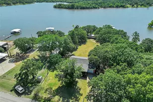 404 Selma Rd, Bowie, TX 76230 - Photo 7
