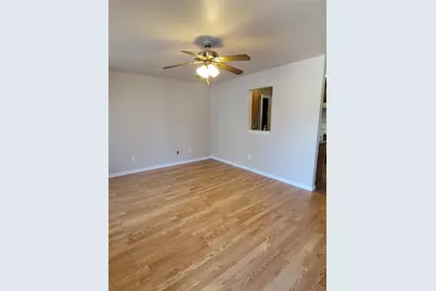 229 E Craven Avenue, Lacy Lakeview, TX 76705 - Photo 3