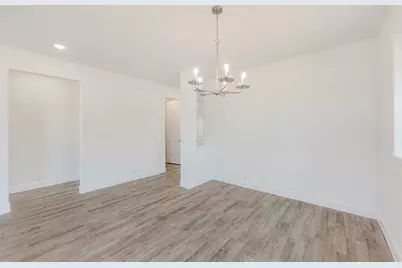 220 Claywood Drive, Glenn Heights, TX 75154 - Photo 9