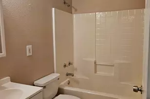 225 E Craven Ave, Lacy Lakeview, TX 76705 - Photo 9