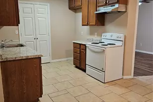 225 E Craven Ave, Lacy Lakeview, TX 76705 - Photo 7