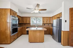 1636 Bedford Oaks Dr, Bedford, TX 76021 - Photo 7