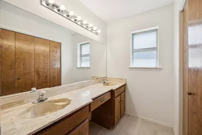 1636 Bedford Oaks Drive, Bedford, TX 76021 - Photo 11