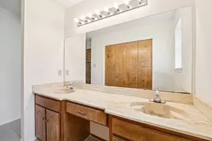 1636 Bedford Oaks Dr, Bedford, TX 76021 - Photo 13