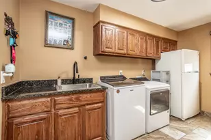 411 Center Hill Rd, Gainesville, TX 76240 - Photo 13