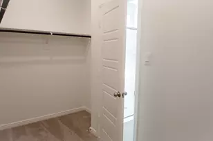 525 Pendleton Ave, Keene, TX 76059 - Photo 7