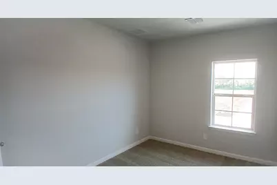 525 Pendleton Avenue, Keene, TX 76059 - Photo 11