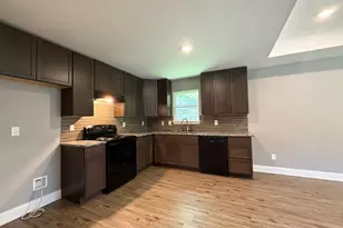 902 Cedar St, Commerce, TX 75428 - Photo 5