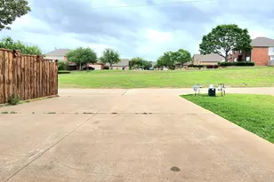 4406 Bay Valley Dr, Garland, TX 75043 - Photo 37