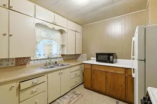 1010 SE 19th St, Mineral Wells, TX 76067 - Photo 13