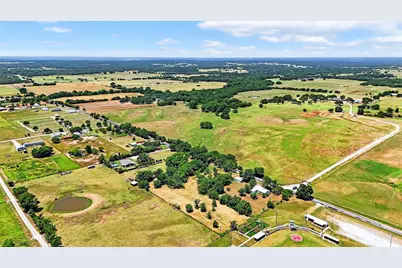 398 Phillips Street, Callisburg, TX 76240 - Photo 9