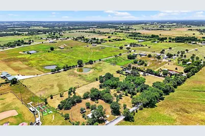 398 Phillips Street, Callisburg, TX 76240 - Photo 13