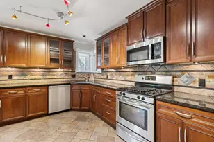 1611 Driftwood Dr, Dallas, TX 75224 - Photo 9