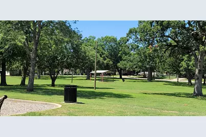 413 S Eddy Avenue, Denison, TX 75020 - Photo 27