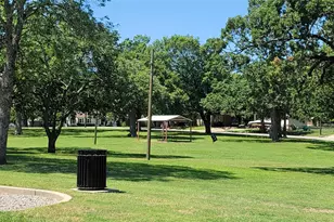 413 S Eddy Ave, Denison, TX 75020 - Photo 27