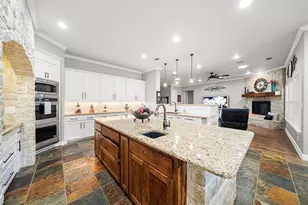 3810 Raintree Dr, Flower Mound, TX 75022 - Photo 9