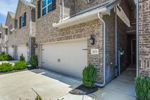 553 Hutchinson Ln, Lewisville, TX 75077 - Photo 3