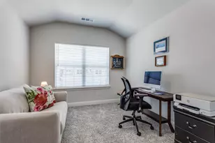 553 Hutchinson Ln, Lewisville, TX 75077 - Photo 23