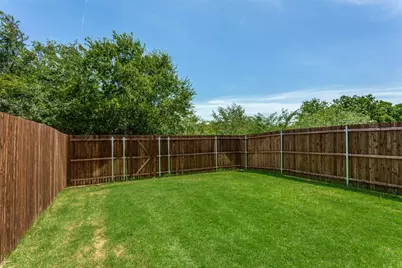 553 Hutchinson Lane, Lewisville, TX 75077 - Photo 25