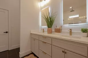 2829 Avenue L, Fort Worth, TX 76105 - Photo 13