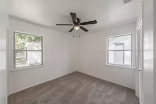 1509 Meadowcrest Dr, Garland, TX 75042 - Photo 29