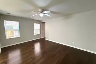 2335 Bloomfield Dr, Arlington, TX 76012 - Photo 5