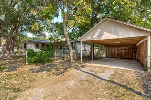 213 S Allen St, Boyd, TX 76023 - Photo 25