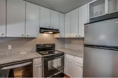 982 S Weatherred Drive #B, Richardson, TX 75080 - Photo 5