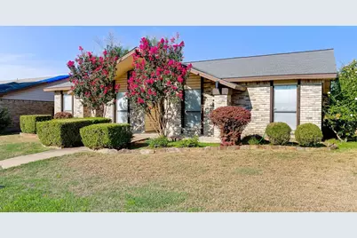 3017 Rockett Drive, Carrollton, TX 75007 - Photo 3