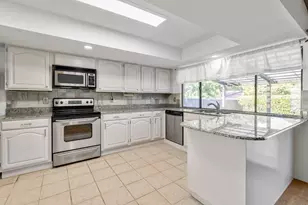 3017 Rockett Dr, Carrollton, TX 75007 - Photo 9