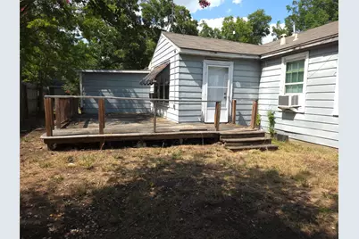 200 S Preston Street, Wolfe City, TX 75496 - Photo 21