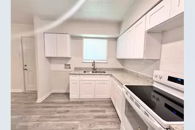 713 Cindy Lane, Grand Prairie, TX 75052 - Photo 7