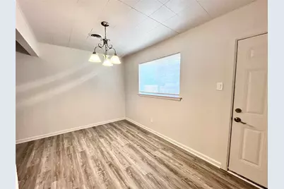 713 Cindy Lane, Grand Prairie, TX 75052 - Photo 5