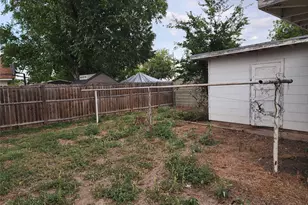 407 Largent Ave, Ballinger, TX 76821 - Photo 15