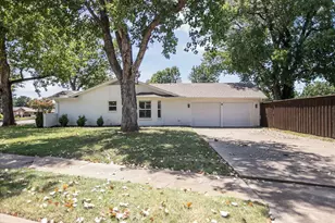 7549 Terry Dr, North Richland Hills, TX 76180 - Photo 5