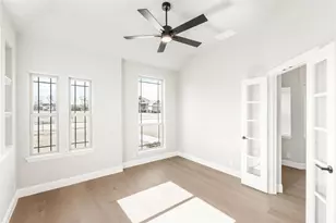 570 Crystal Lk Ln, Red Oak, TX 75154 - Photo 7