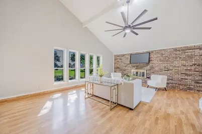 2112 Oakmeadow Place, Bedford, TX 76021 - Photo 7