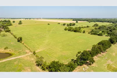 12520 455 E, Pilot Point, TX 76258 - Photo 17