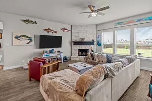 12601 Panther Creek Dr, Godley, TX 76044 - Photo 7