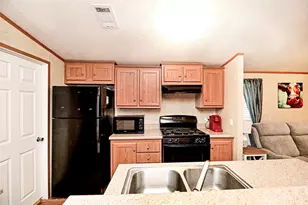 700 Frontier St, Bowie, TX 76230 - Photo 17