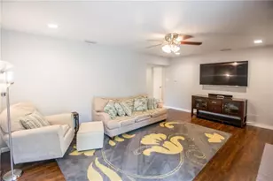 14521 Cyprus Point Dr, Farmers Branch, TX 75234 - Photo 3