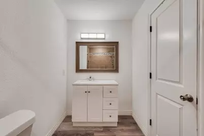 209 Alexander Court, Irving, TX 75061 - Photo 21