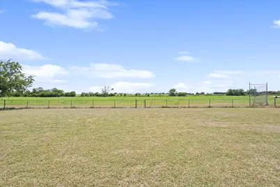 560 Doe Run Road, Crawford, TX 76638 - Photo 37