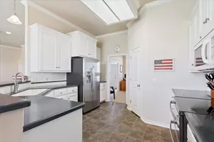 560 Doe Run Rd, Crawford, TX 76638 - Photo 17