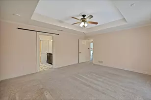 320 Fairhavens Dr, Grand Prairie, TX 75050 - Photo 17