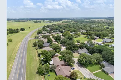 702 Indian Springs Drive, Waco, TX 76708 - Photo 31