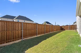 2073 Barx Dr, Little Elm, TX 75068 - Photo 23