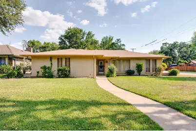 200 E Scotland Drive, Irving, TX 75062 - Photo 1