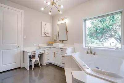 3207 Hummingbird Court, Granbury, TX 76049 - Photo 19