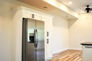 1620 N 15th St, Waco, TX 76707 - Photo 9